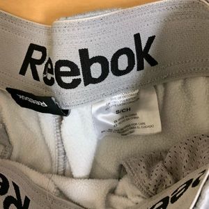 Reebok Bottoms - Pair of Sweats Boys XL Reebok Bottoms - Pair of Sweats Boys XL